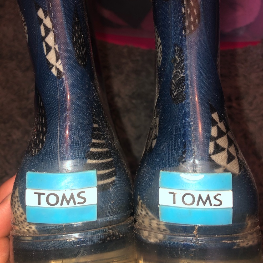 Toms rain boots